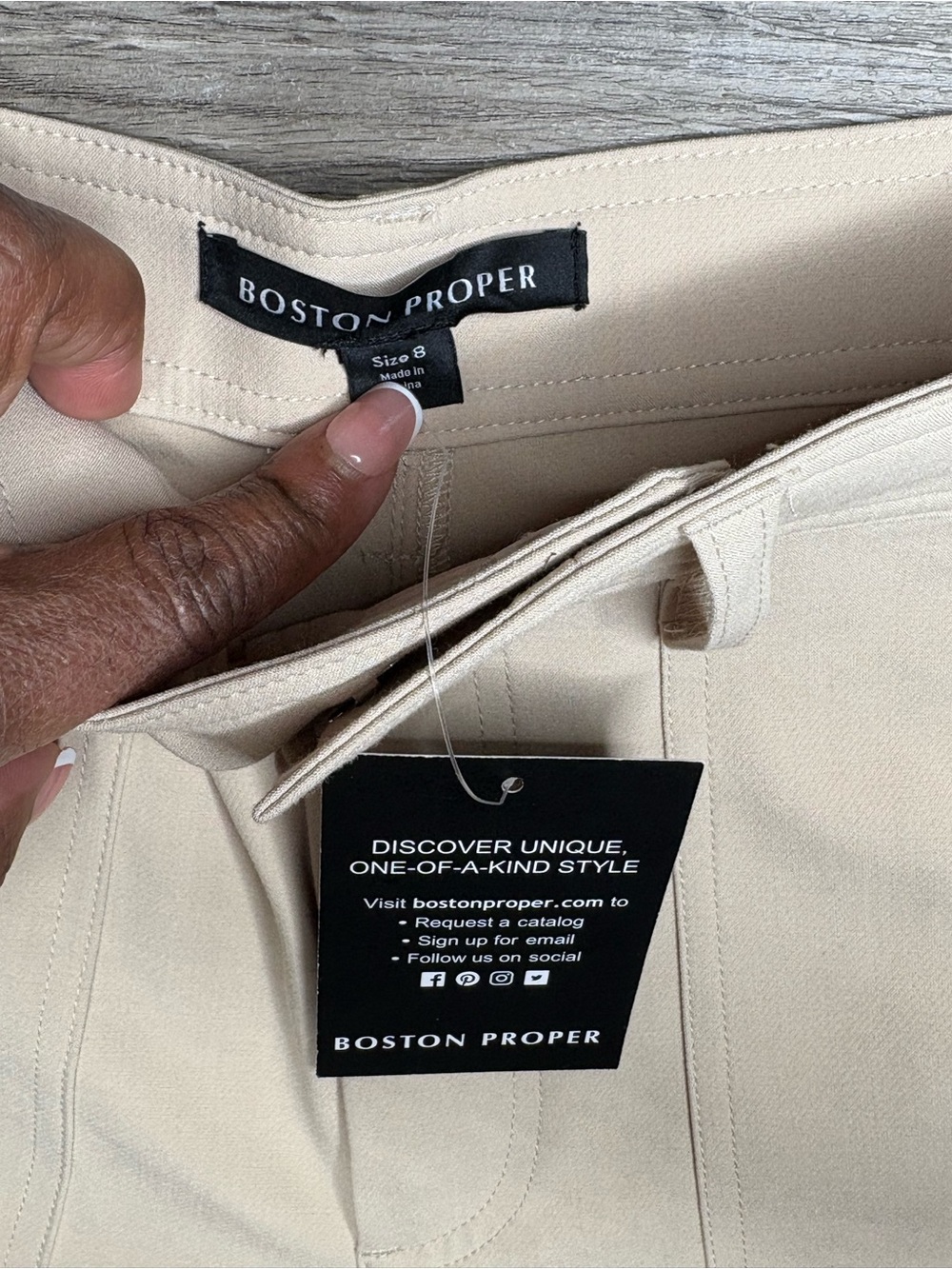 Boston Proper Cream Cargo Pants - Stylish Utility Trousers - Picture 3 of 3
